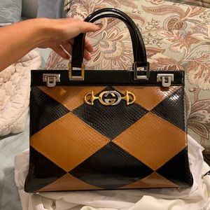 ⭐️NWT RARE ⭐️Gucci Python Zumi bag!